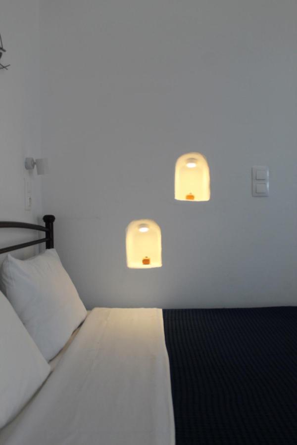Meltemi Rooms And Studios Đảo Đảo Anafi Ngoại thất bức ảnh
