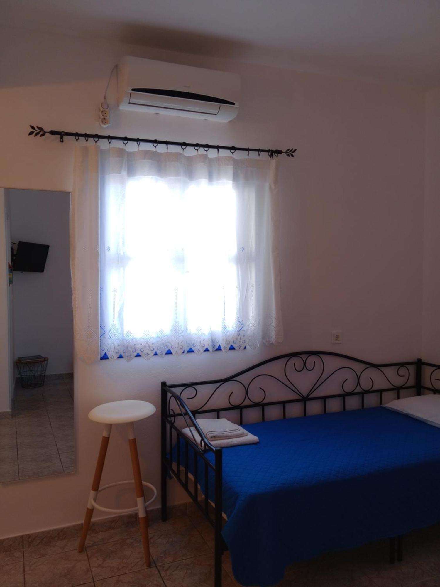 Meltemi Rooms And Studios Đảo Đảo Anafi Ngoại thất bức ảnh