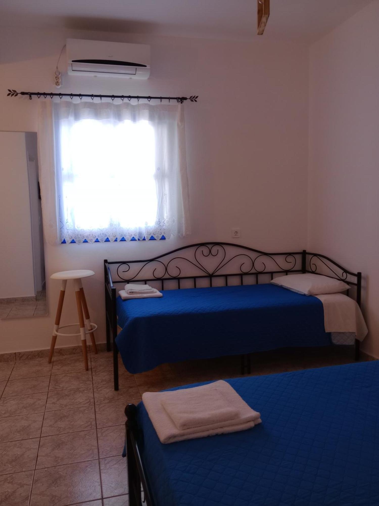 Meltemi Rooms And Studios Đảo Đảo Anafi Ngoại thất bức ảnh