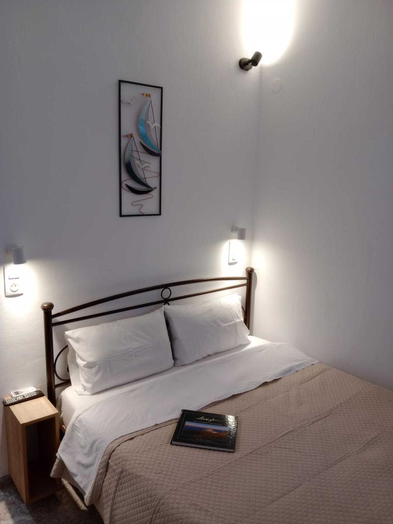 Meltemi Rooms And Studios Đảo Đảo Anafi Ngoại thất bức ảnh