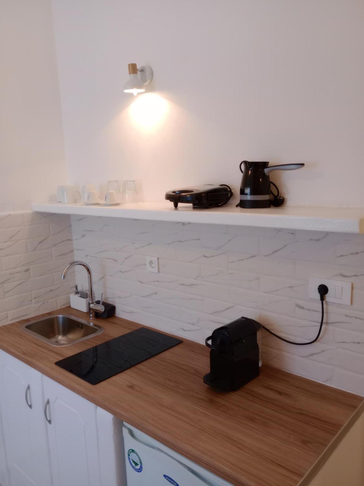 Meltemi Rooms And Studios Đảo Đảo Anafi Ngoại thất bức ảnh