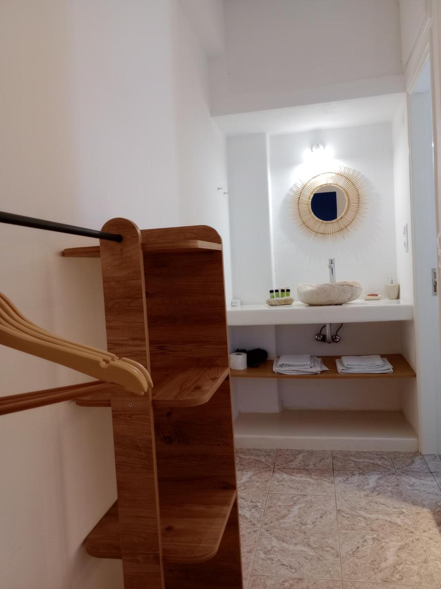 Meltemi Rooms And Studios Đảo Đảo Anafi Ngoại thất bức ảnh