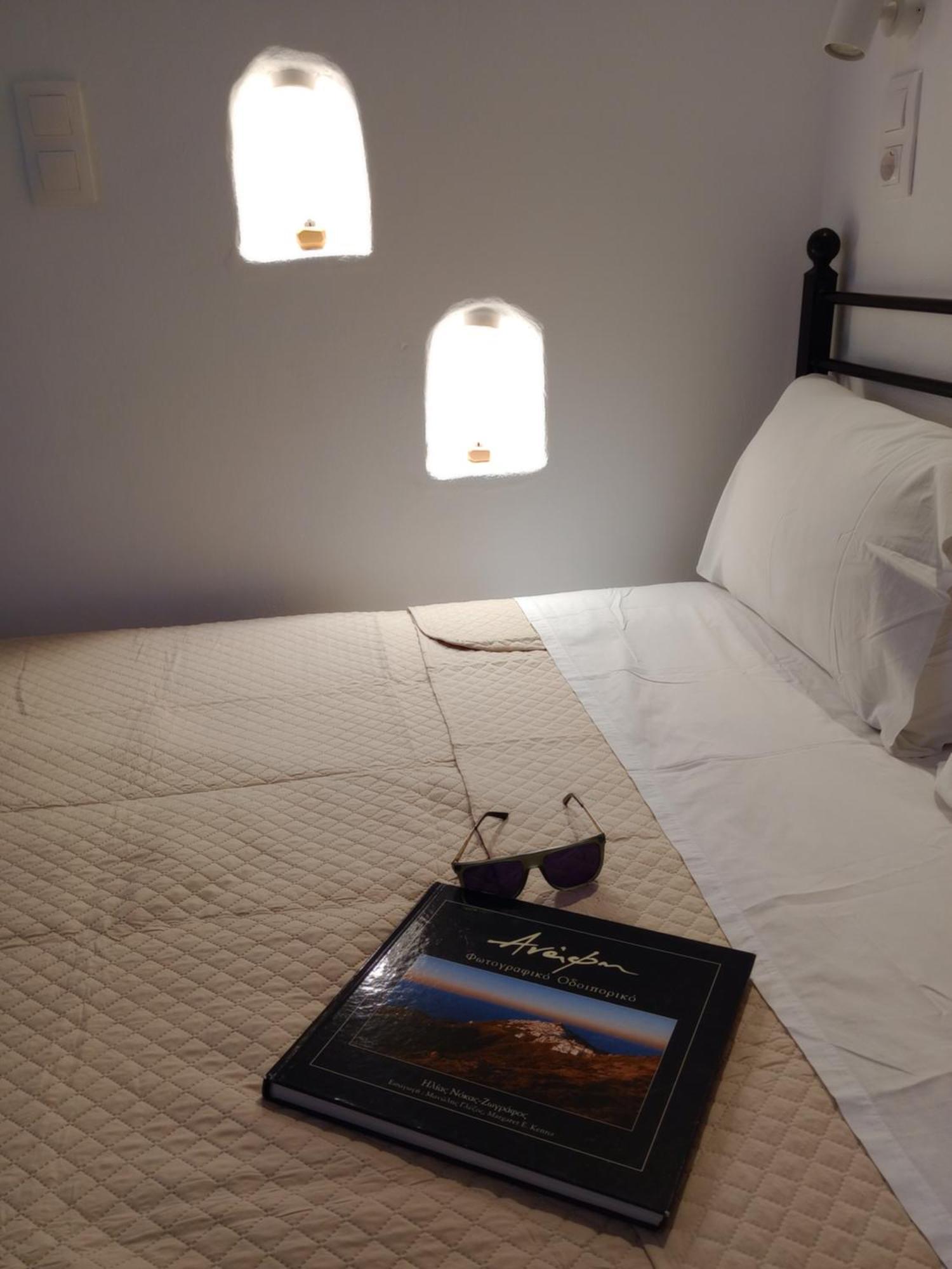Meltemi Rooms And Studios Đảo Đảo Anafi Ngoại thất bức ảnh